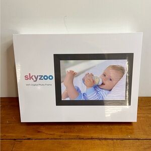 Sky zoo Wi-Fi Digital Photo Frame 10.1"